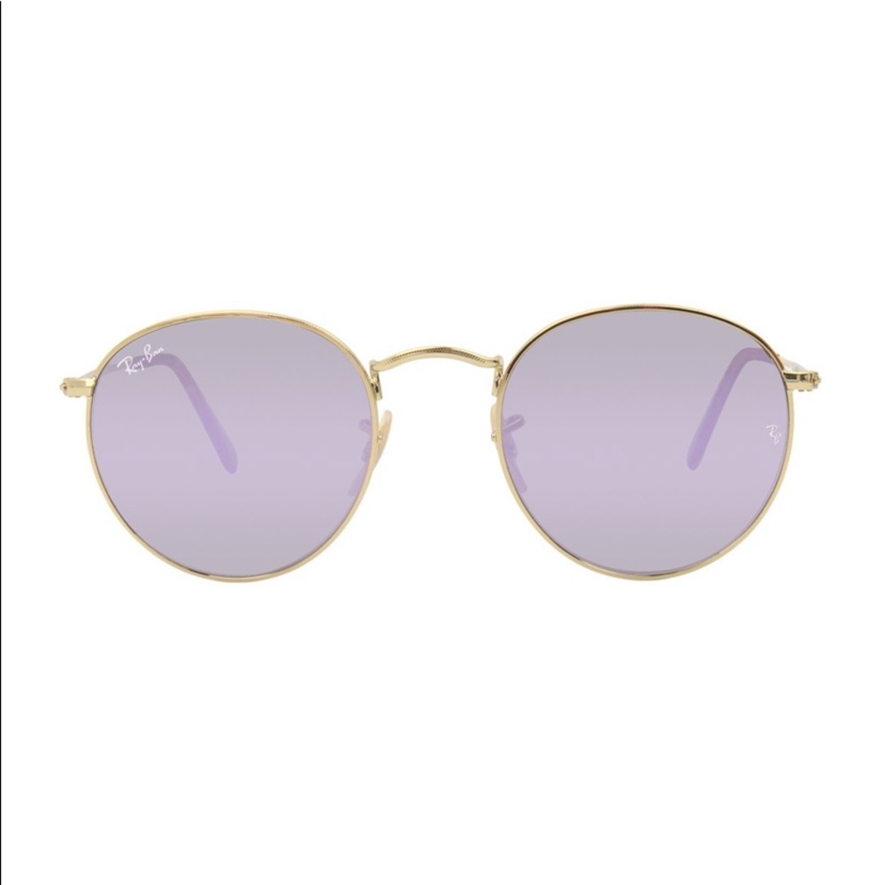 Round Rayban women’s sunglasses